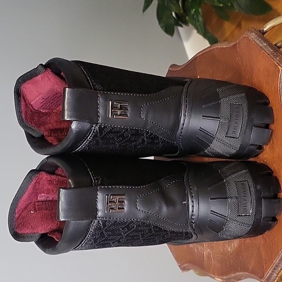 Tommy Hilfiger Women's Ilhena Duck Boots Lace Up Warm Ankle Boots Size 5 - Picture 2 of 9